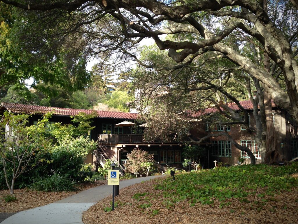 23208733515_576e56e837_k